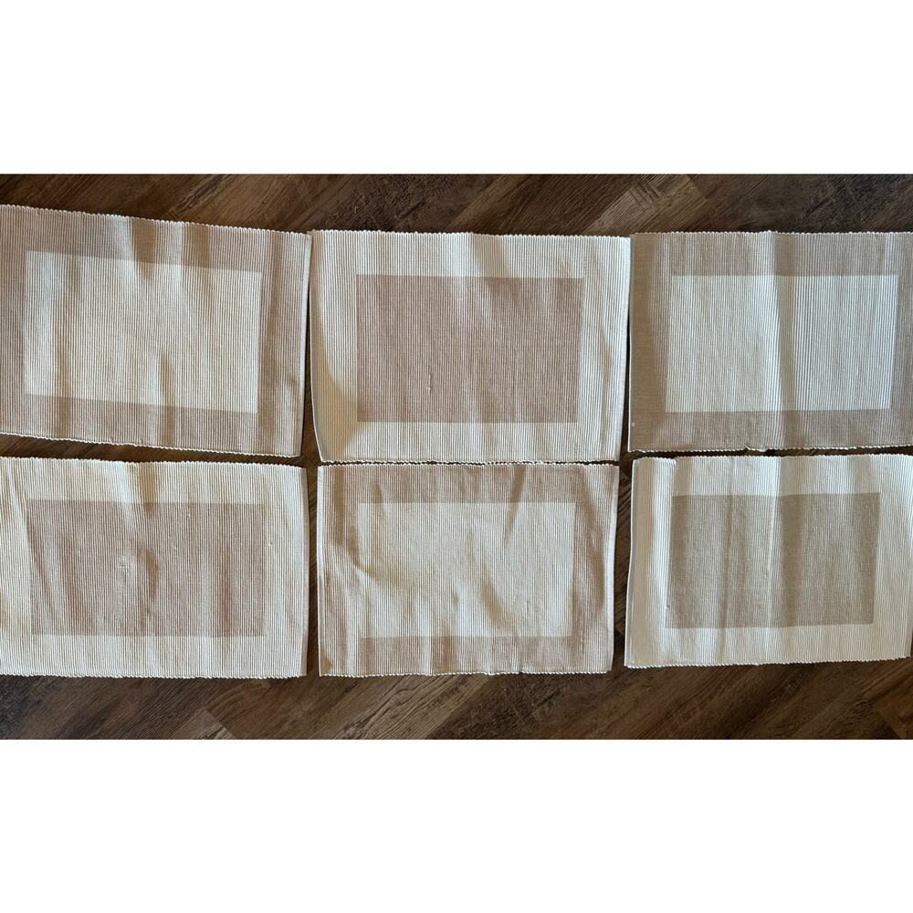 Placemats Set of 6 Beige and Tan Reversible Woven Pattern